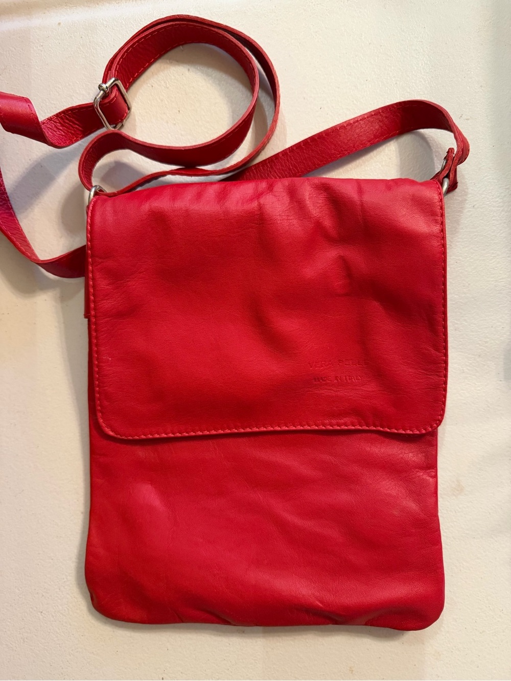 Vera Pelle Red Leather Crossbody Shoulder Bag